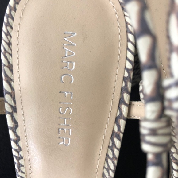 Marc Fisher shoes. Size 6 1/2 m - Picture 3 of 5